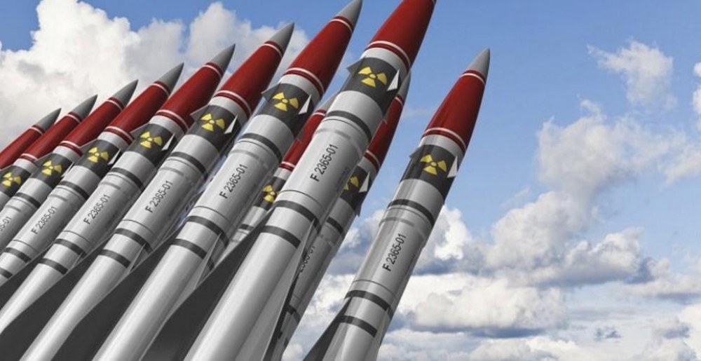 Câte arme nucleare are Rusia în comparație cu Marea Britanie, SUA, Europa și restul lumii